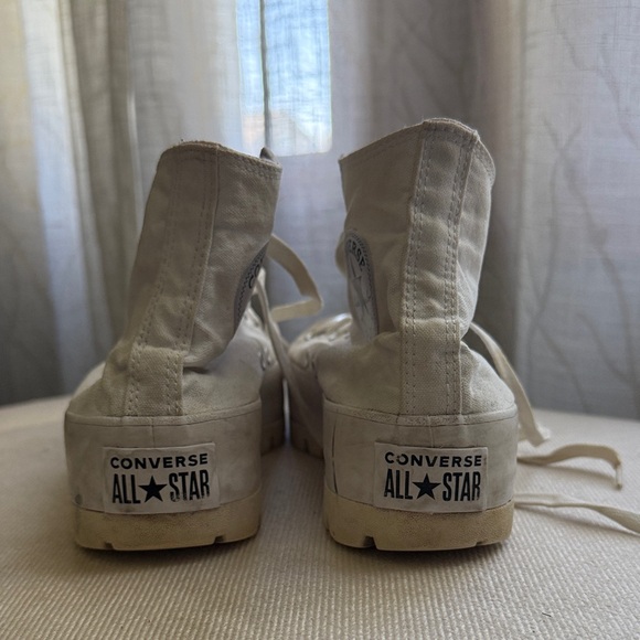 High-Top Sneakers in White - Picture 3 of 6